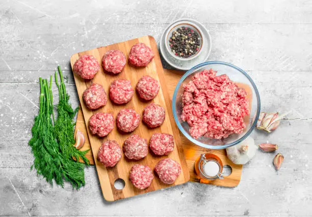 Greek inspired Keto Lamb Meatballs with Tzatziki Sauce Recipe