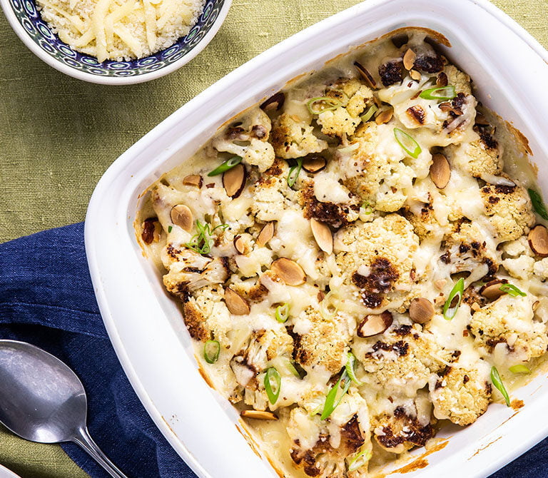 Keto Cauliflower Gratin with Crunchy Almond Topping Recipe