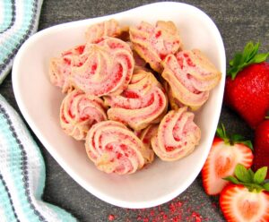 Keto Strawberry Meringue Cookies Recipe 1