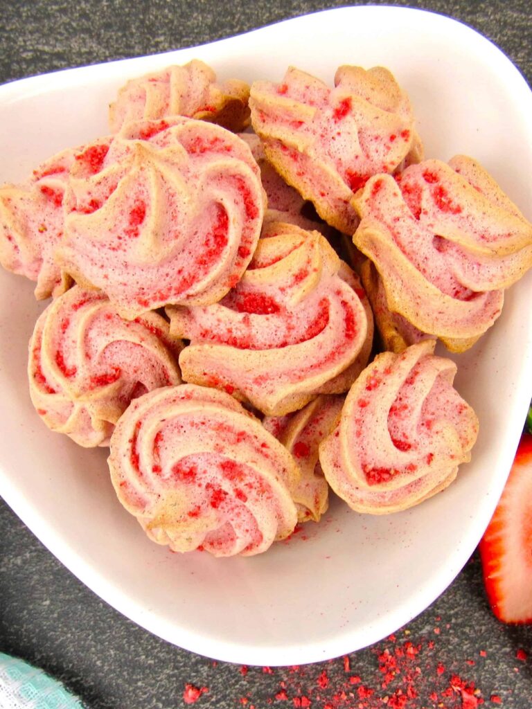 KETO STRAWBERRY MERINGUE COOKIES RECIPE