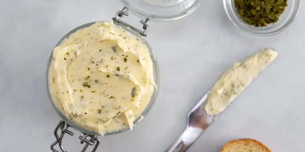 Keto Mozzarella Bread Tree with Garlic Butter Recipe
