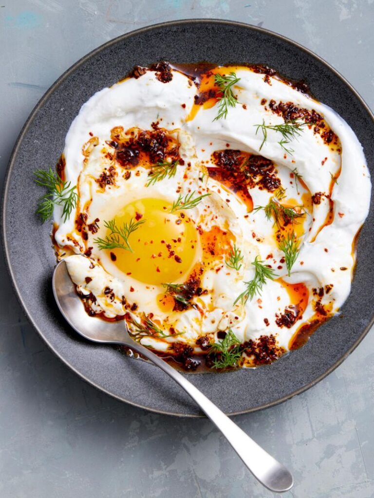 Keto-friendly Delicious Breakfast: Turkish Eggs with Greek Yogurt
