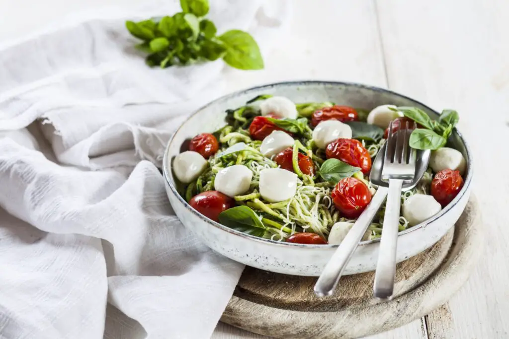 Caprese Zoodles