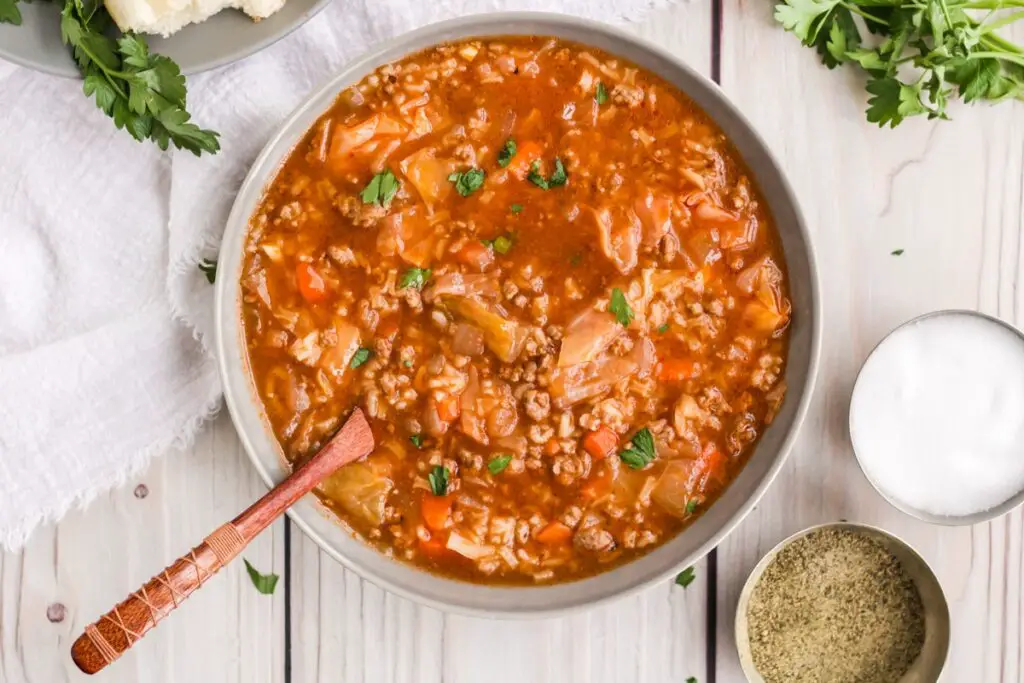 Slow Cooker Cabbage Roll Soup