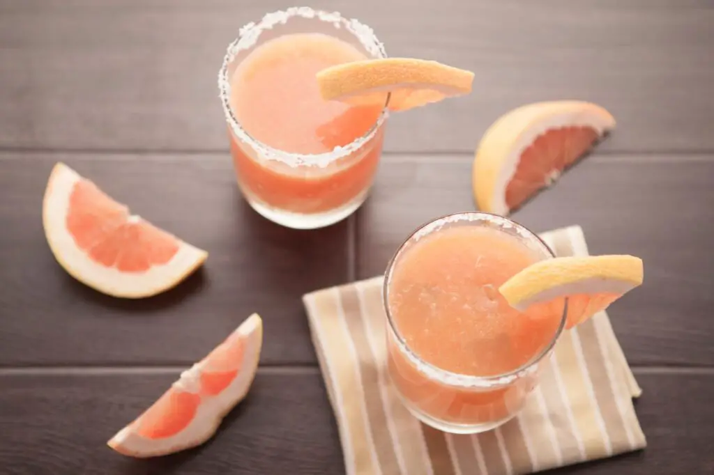 Fizzy Grapefruit Margarita