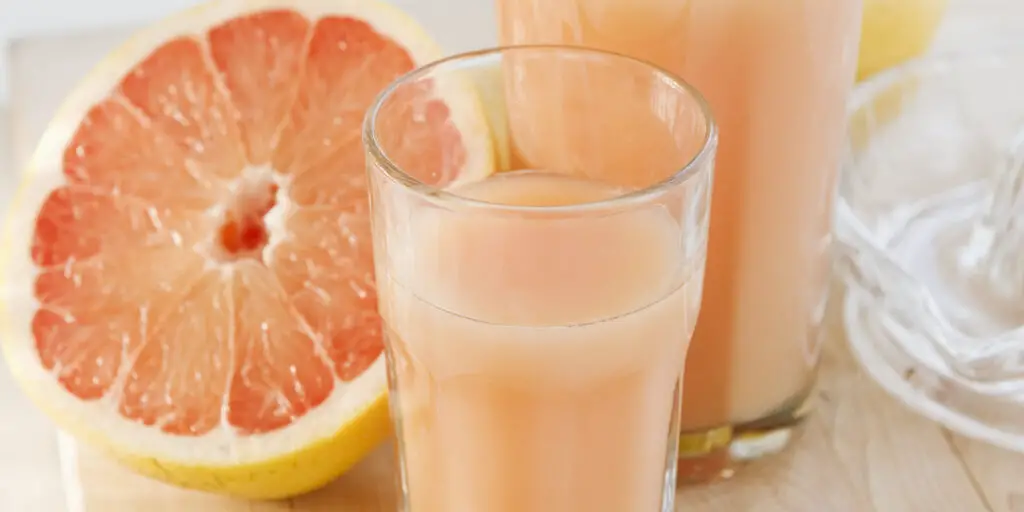 Fizzy Grapefruit Margarita