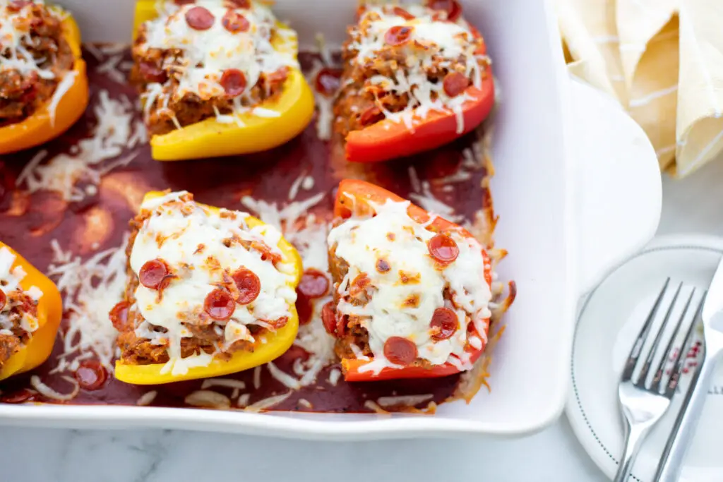 Keto Pizza Stuffed Peppers