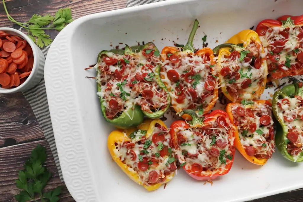 Keto Pizza Stuffed Peppers