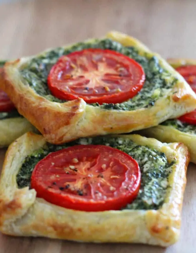 Keto Spinach and Feta Galette: A Flavorful Fusion