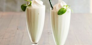 Keto Vanilla Milkshake